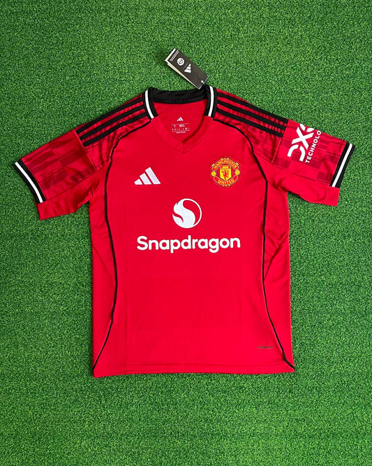Camiseta Manchester United 1a Equipación Temporada 25/26 color Rojo